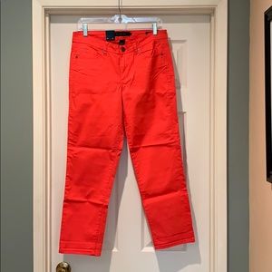 NWT Calvin Klein Skinny crop